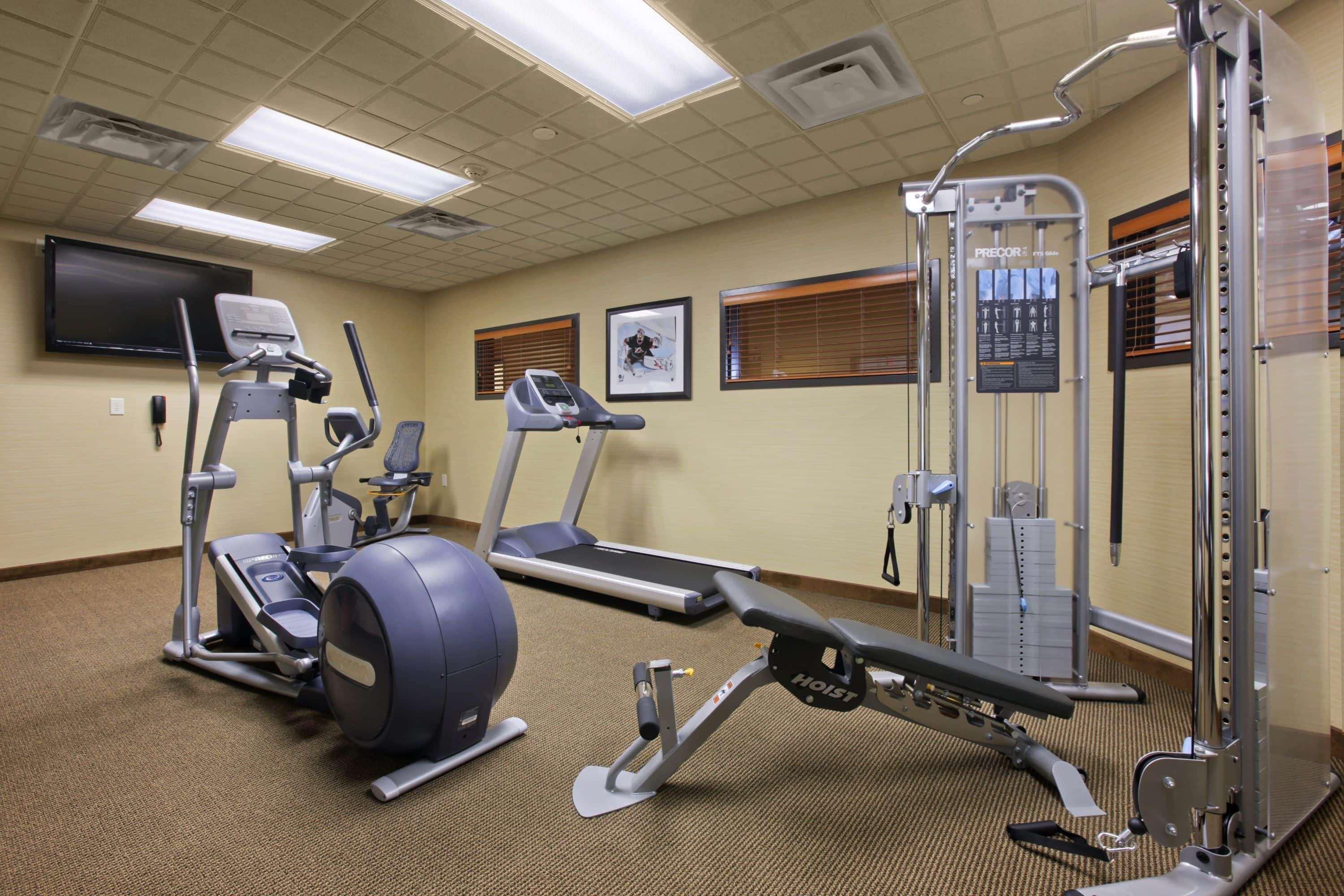 Wingate By Wyndham State Arena Raleigh/Cary Hotel Bagian luar foto