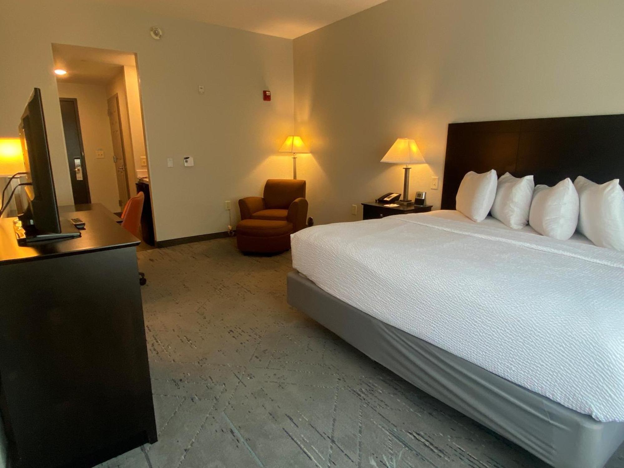 Wingate By Wyndham State Arena Raleigh/Cary Hotel Bagian luar foto