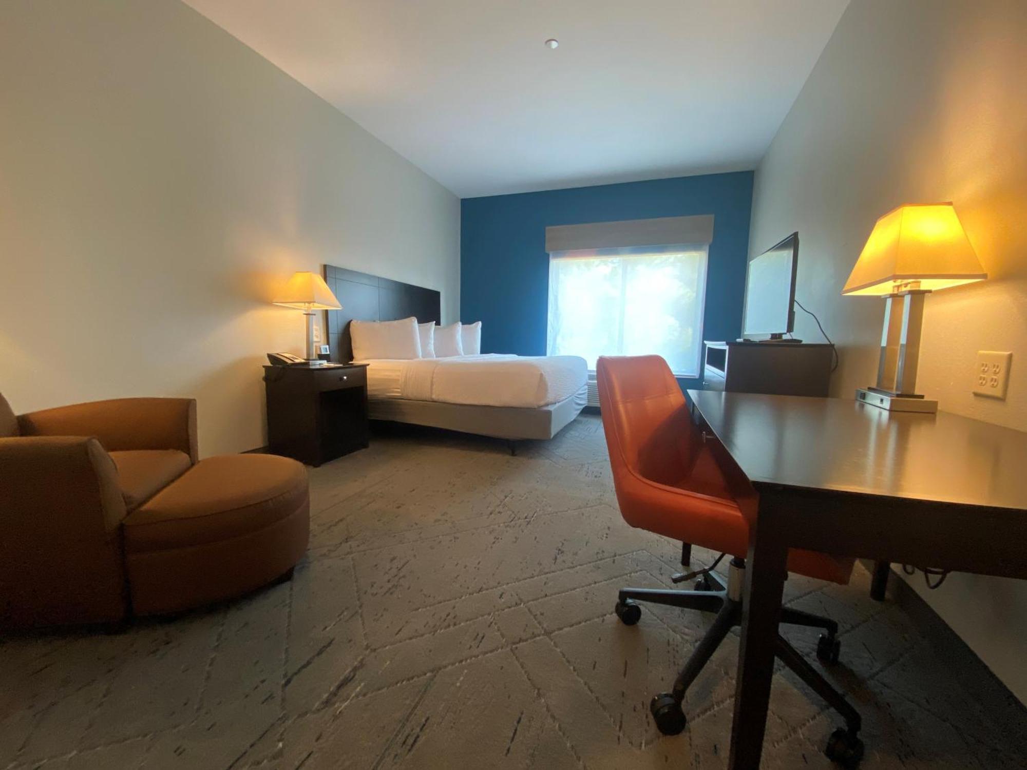 Wingate By Wyndham State Arena Raleigh/Cary Hotel Bagian luar foto