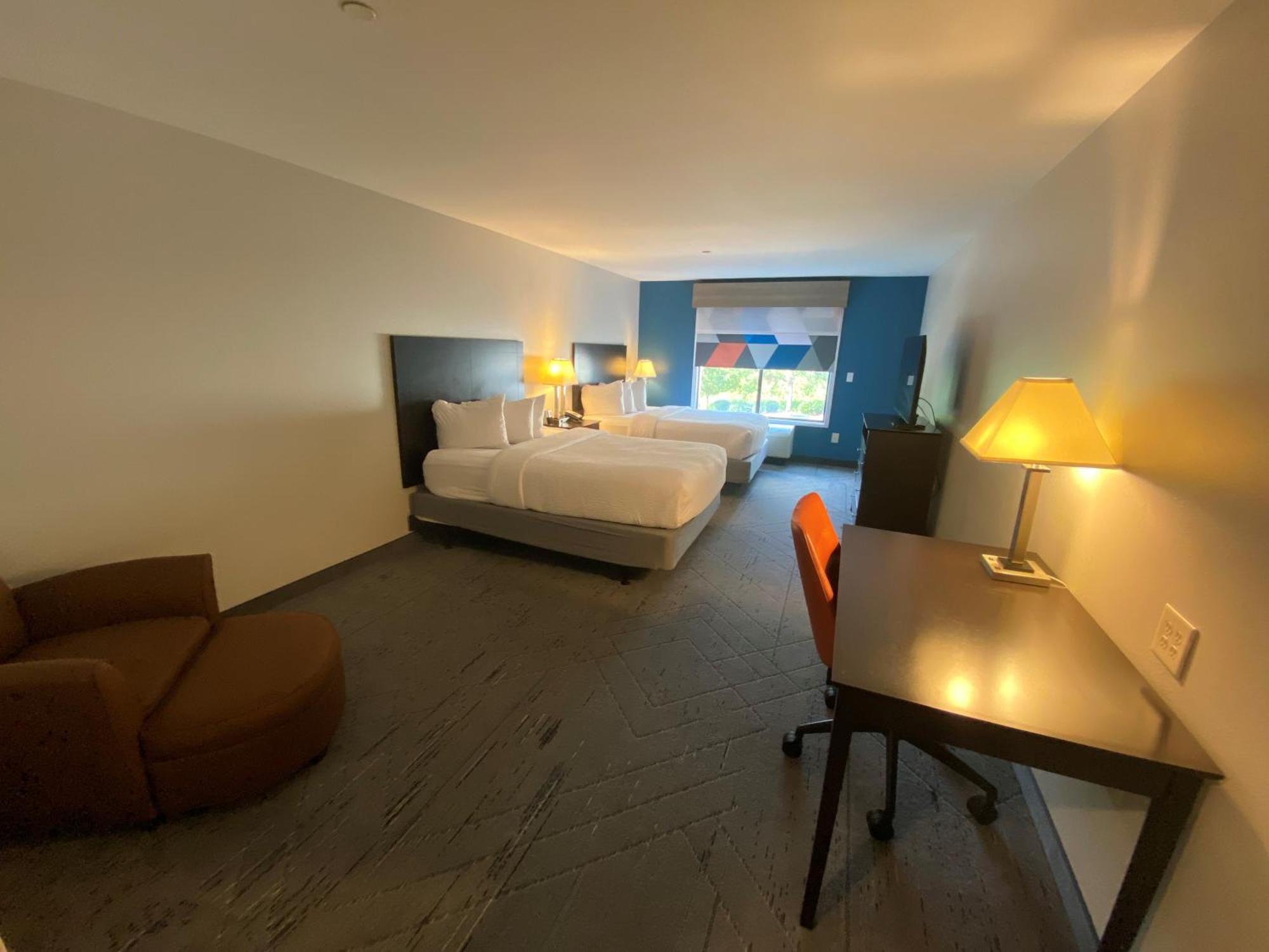 Wingate By Wyndham State Arena Raleigh/Cary Hotel Bagian luar foto