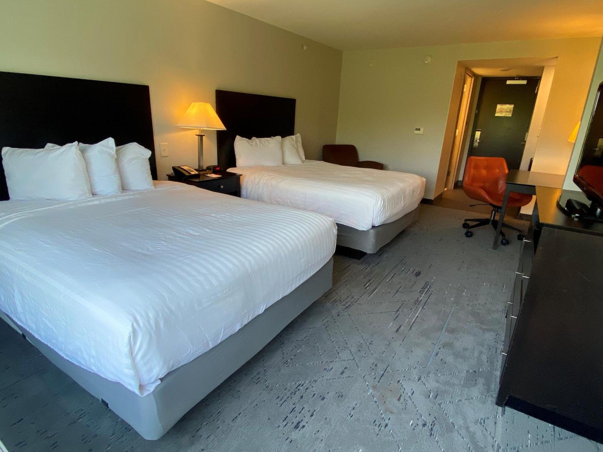 Wingate By Wyndham State Arena Raleigh/Cary Hotel Bagian luar foto