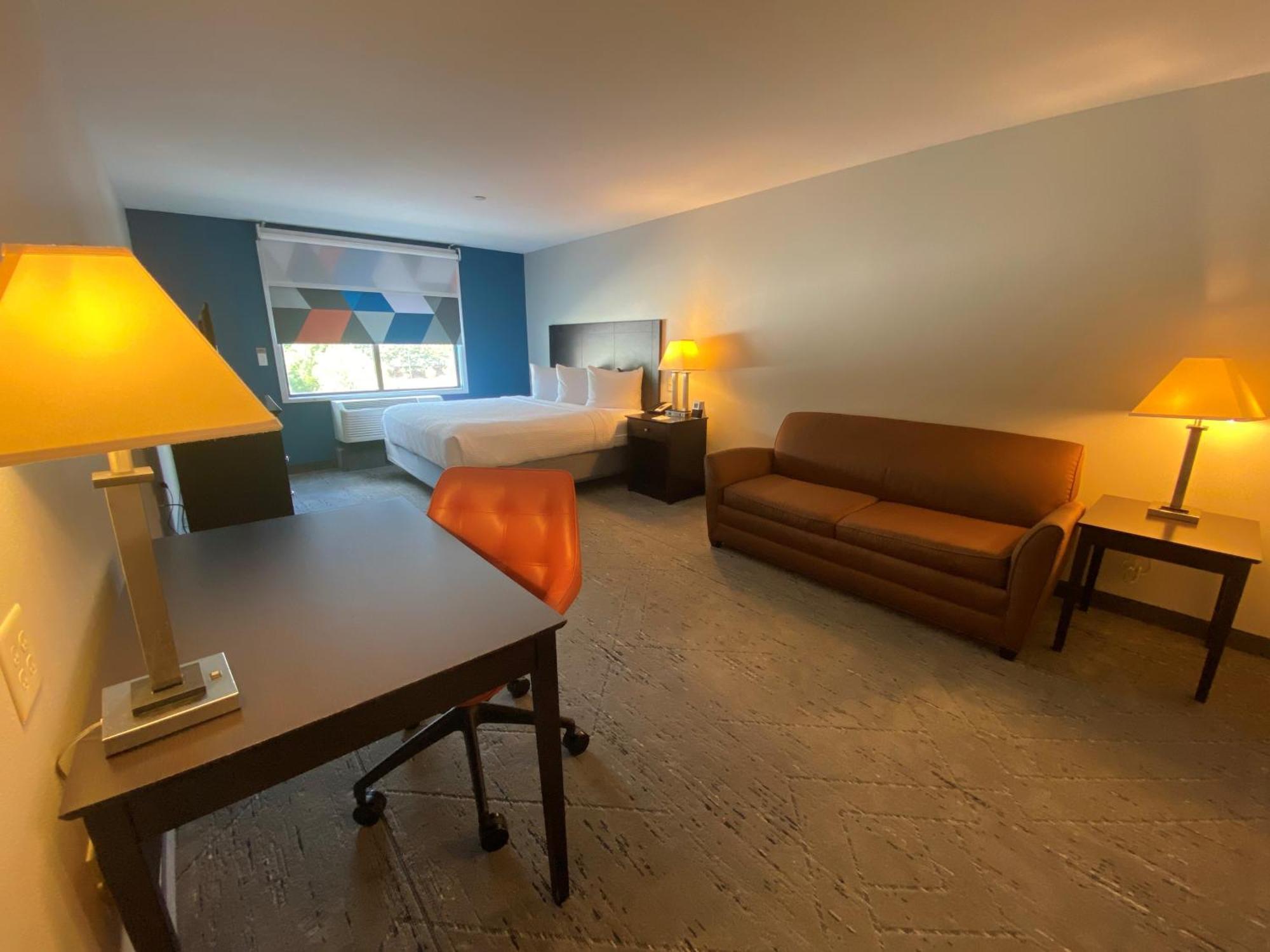 Wingate By Wyndham State Arena Raleigh/Cary Hotel Bagian luar foto