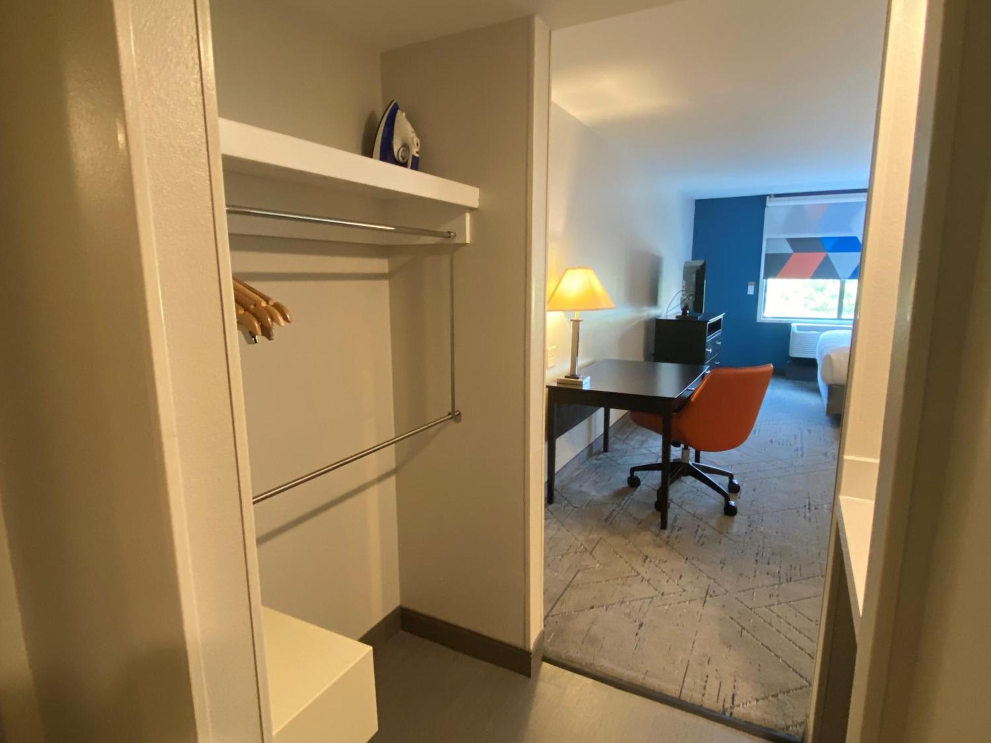 Wingate By Wyndham State Arena Raleigh/Cary Hotel Bagian luar foto