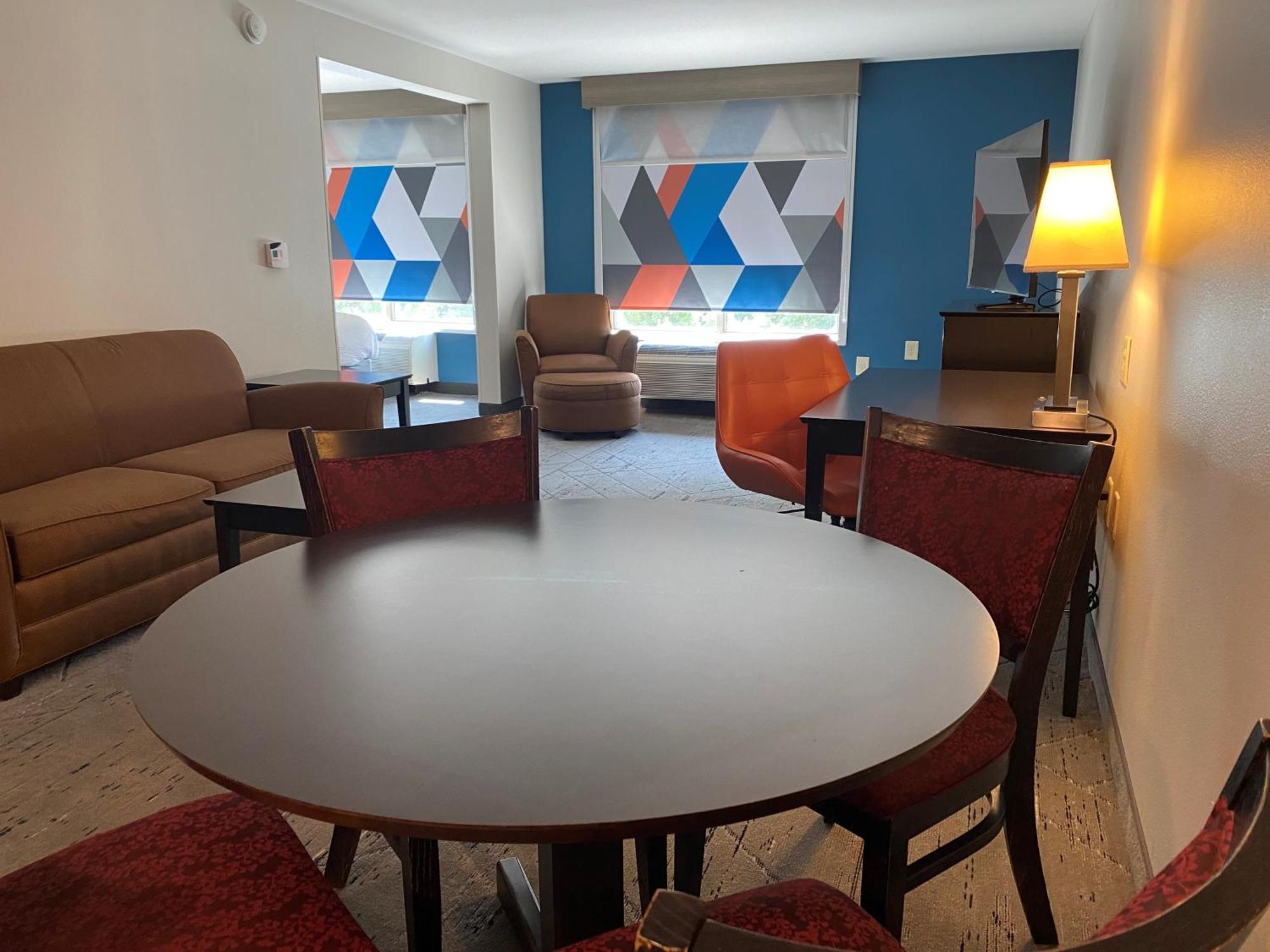 Wingate By Wyndham State Arena Raleigh/Cary Hotel Bagian luar foto