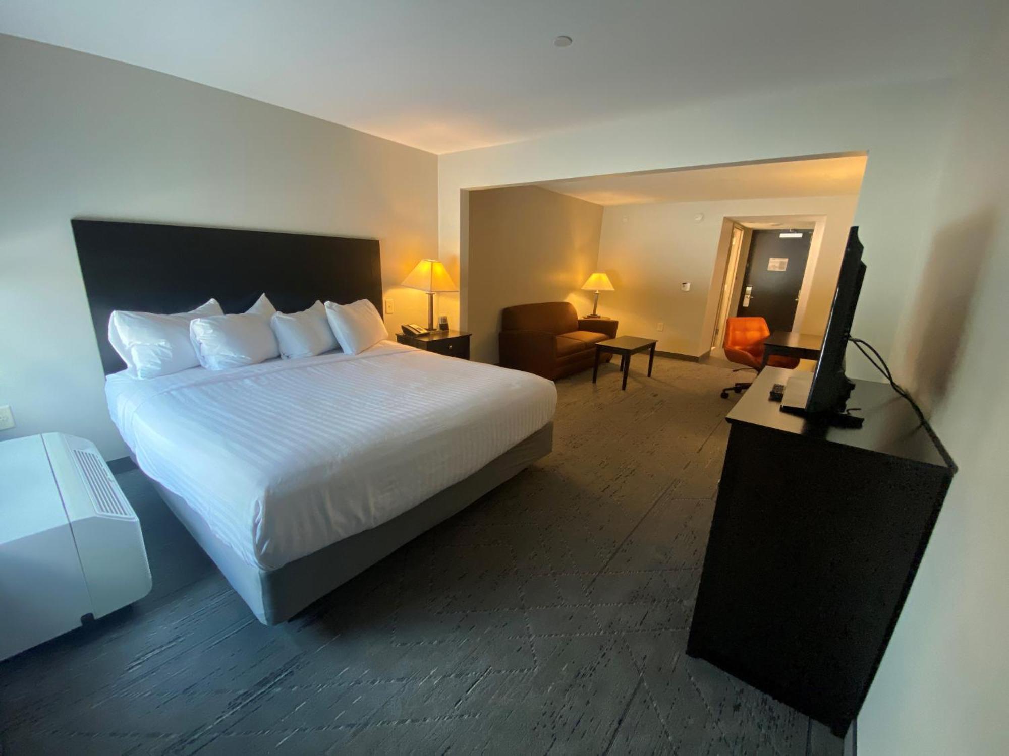 Wingate By Wyndham State Arena Raleigh/Cary Hotel Bagian luar foto