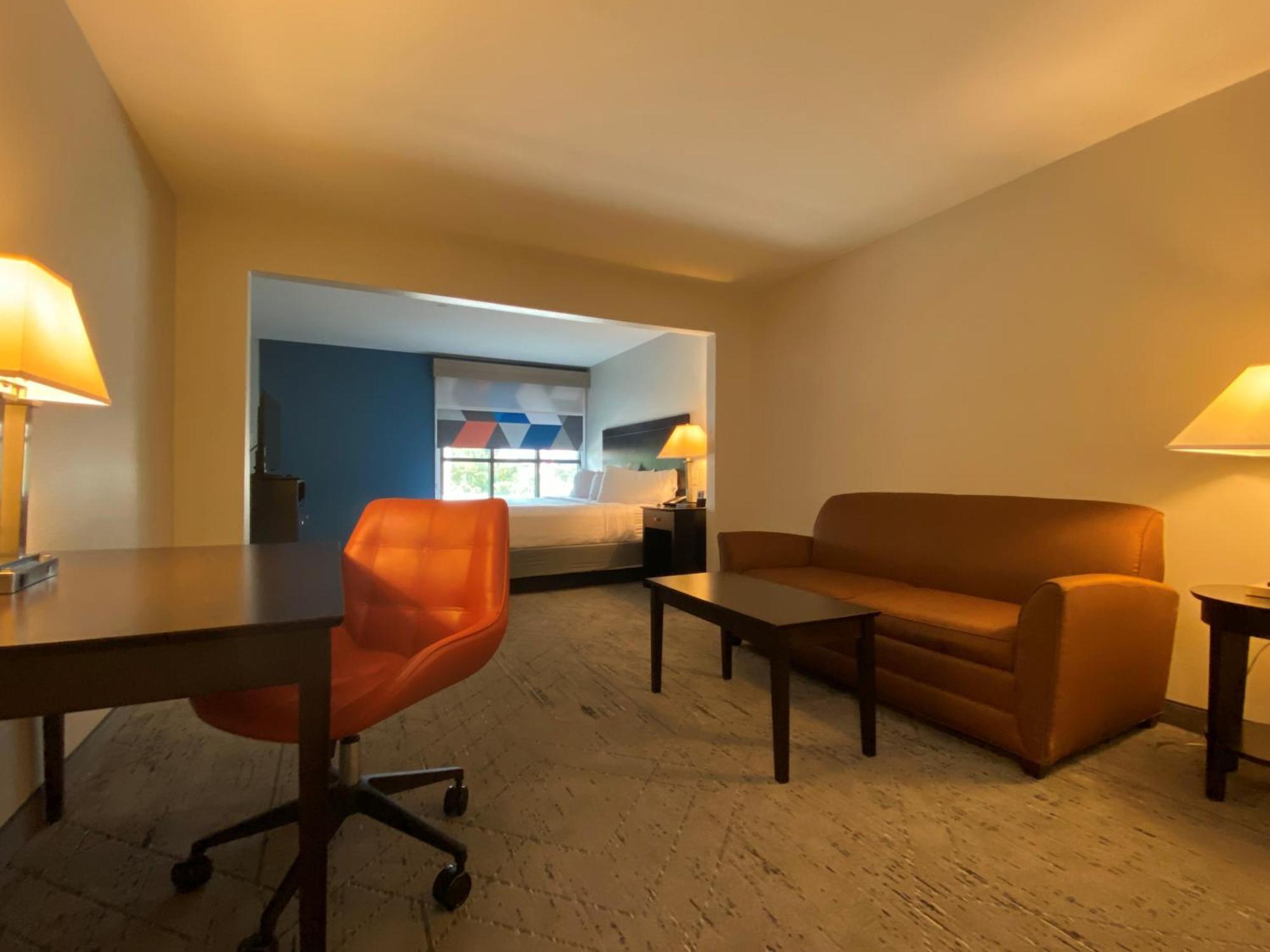 Wingate By Wyndham State Arena Raleigh/Cary Hotel Bagian luar foto