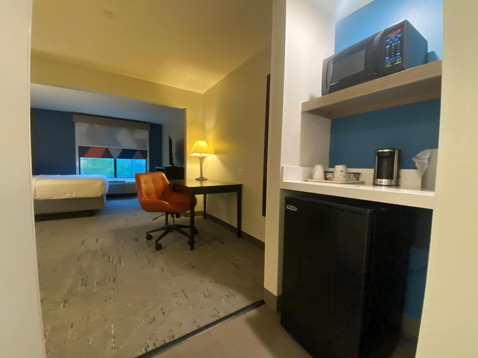 Wingate By Wyndham State Arena Raleigh/Cary Hotel Bagian luar foto