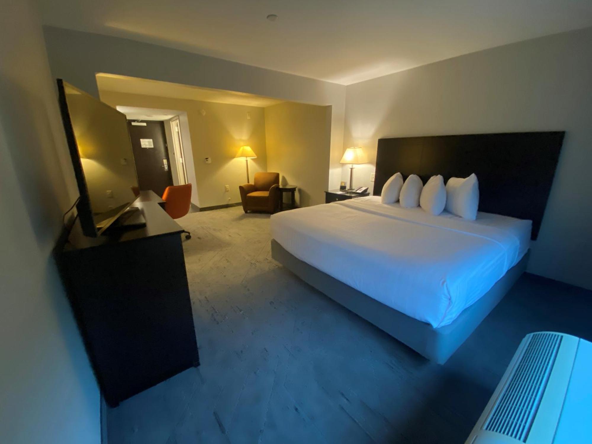 Wingate By Wyndham State Arena Raleigh/Cary Hotel Bagian luar foto