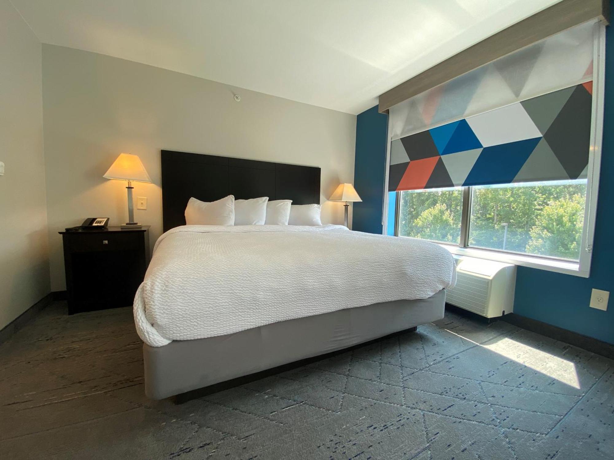 Wingate By Wyndham State Arena Raleigh/Cary Hotel Bagian luar foto