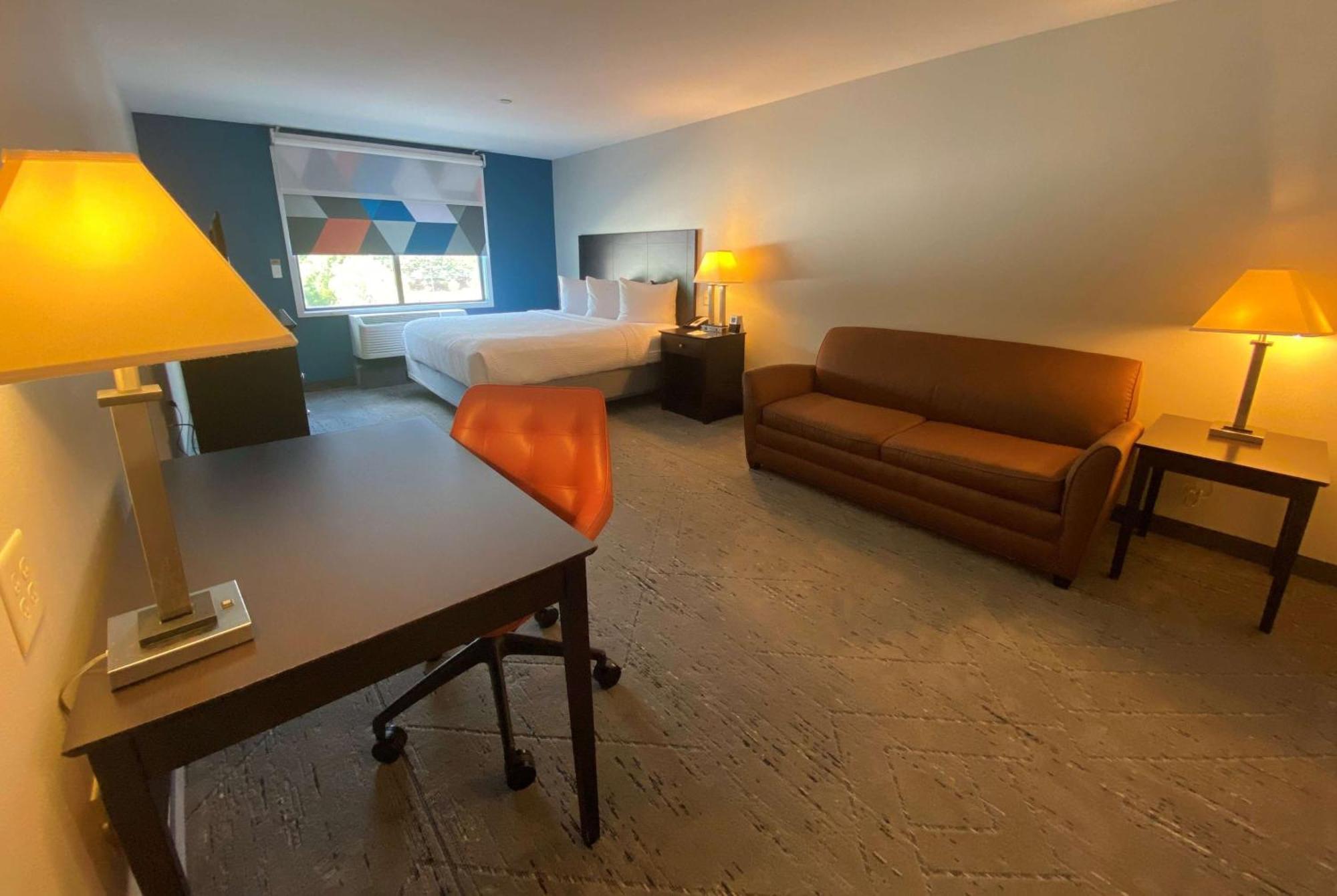Wingate By Wyndham State Arena Raleigh/Cary Hotel Bagian luar foto