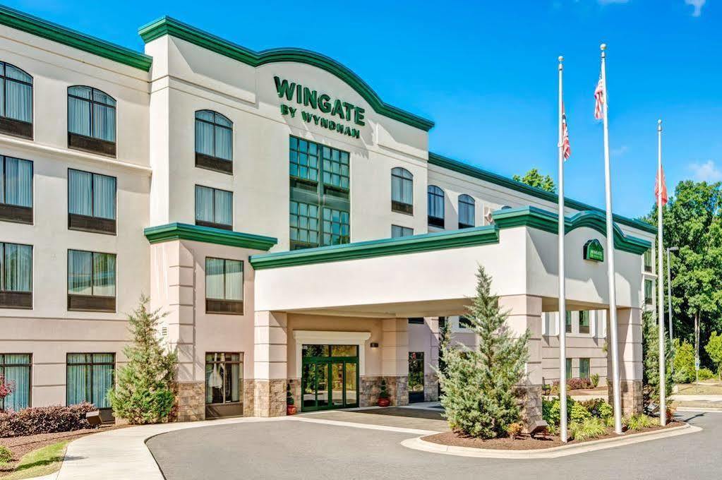 Wingate By Wyndham State Arena Raleigh/Cary Hotel Bagian luar foto